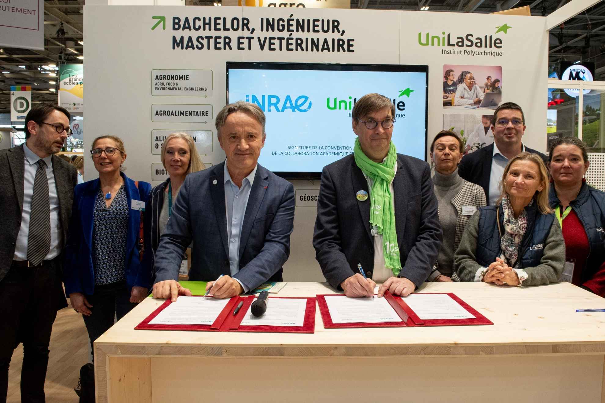 Signature de la convention de partenariat avec Philippe Mauguin, président d'INRAE, et Sébastien Windsor, président d'UniLaSalle