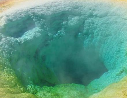 Yellowstone, merveille géologique : aux frontières du feu, de l’eau et du vivant